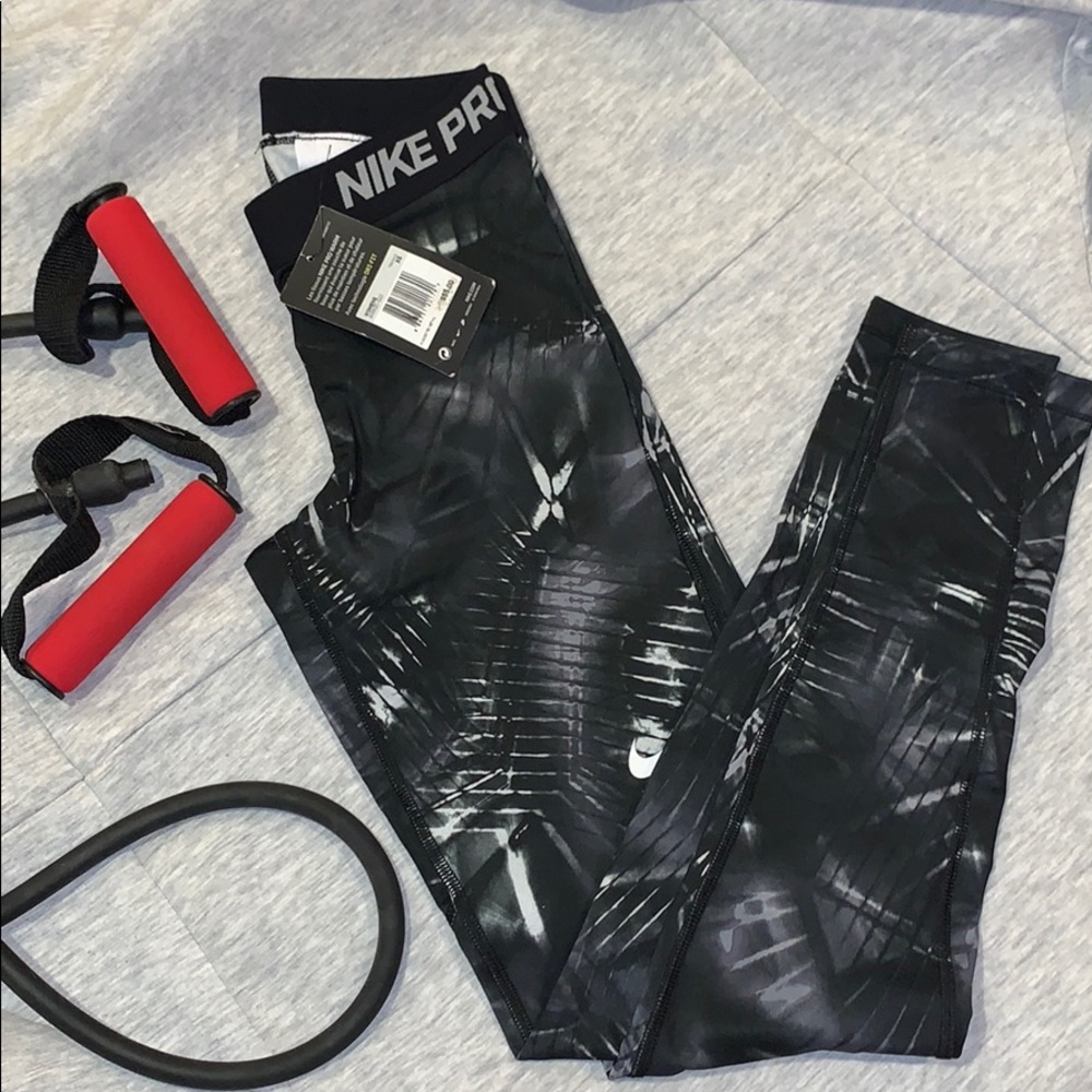 Nike pro training leggings